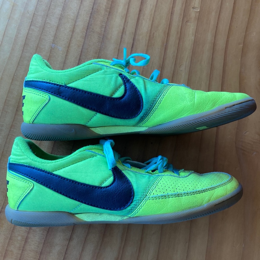 Nike indoor Soccer Shoes
